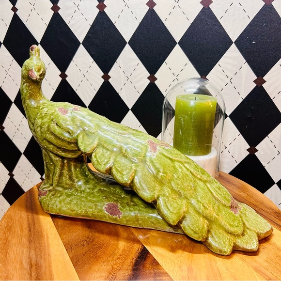 Vintage Peacock Sculpture Gorgeous Glaze– 15” Long, 10” High - Picture 3 of 17